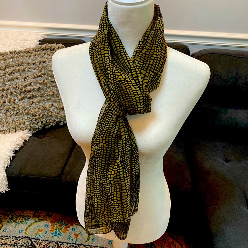 Chiffons scarf